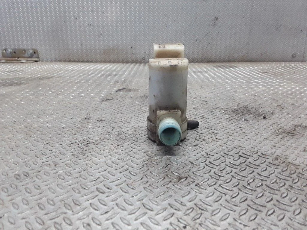 Windscreen/windshield washer pump 2224624A