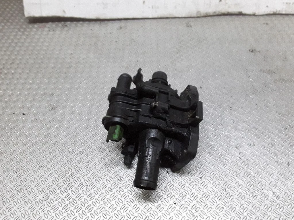 Thermostat/thermostat housing 9647767180