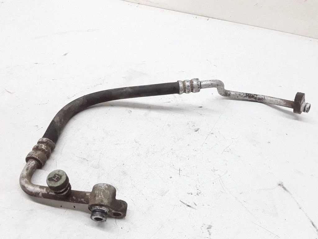 Air conditioning (A/C) pipe/hose
