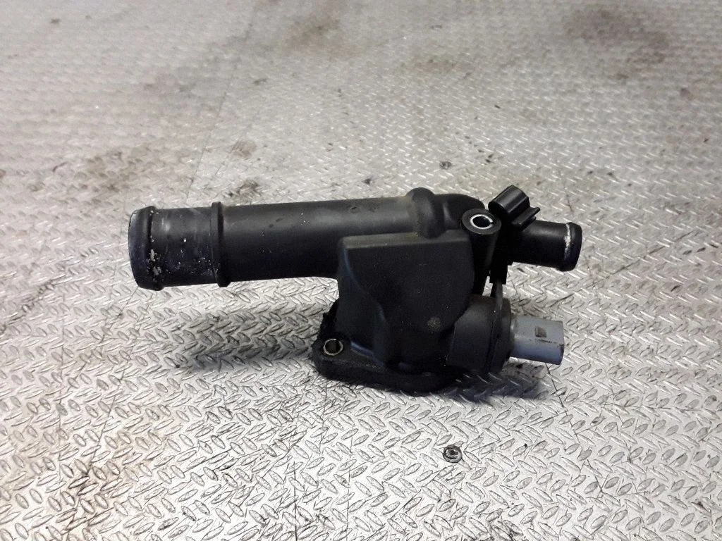 Thermostat/thermostat housing 03G121132G