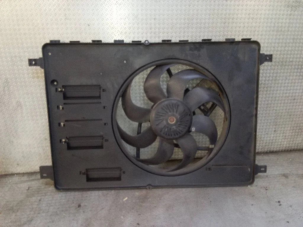 Electric radiator cooling fan 6G918C607PC