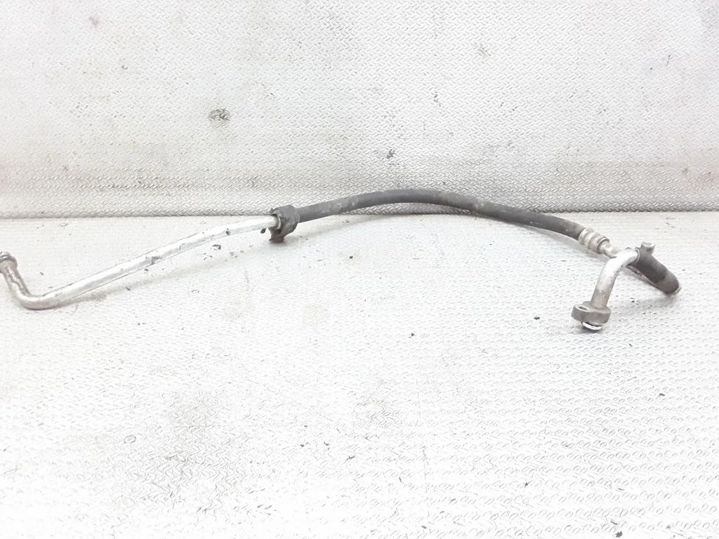 Air conditioning (A/C) pipe/hose