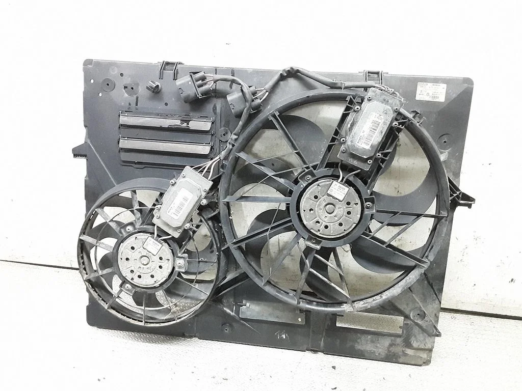 Electric radiator cooling fan 7L0121203F