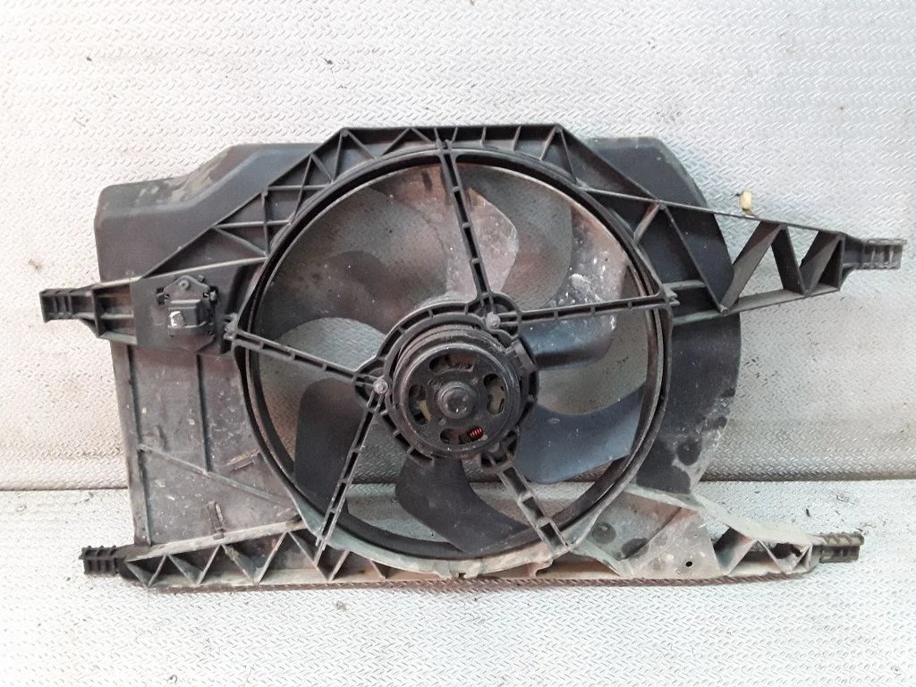 Electric radiator cooling fan 8200273172