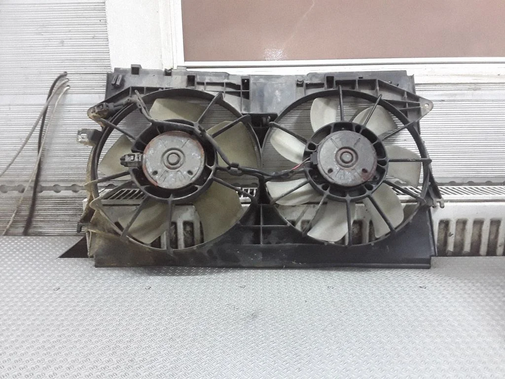 Electric radiator cooling fan