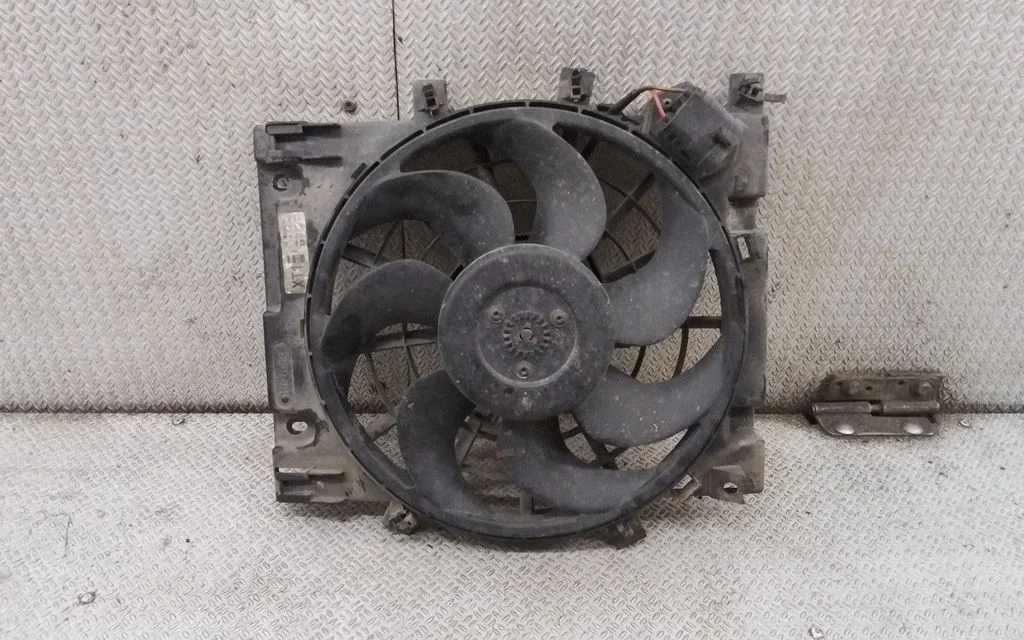 Electric radiator cooling fan 13147279