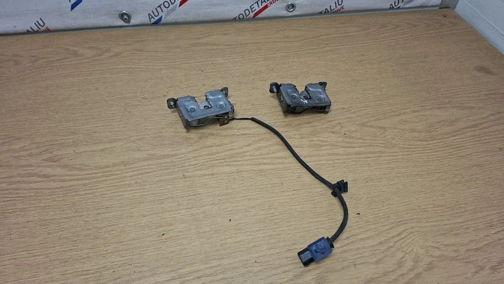 Mootorikapoti lukk – BMW X5 E70 (2006-2013)