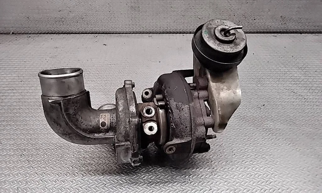 Turbosprężarka – Toyota Avensis T270 (2009-2012)