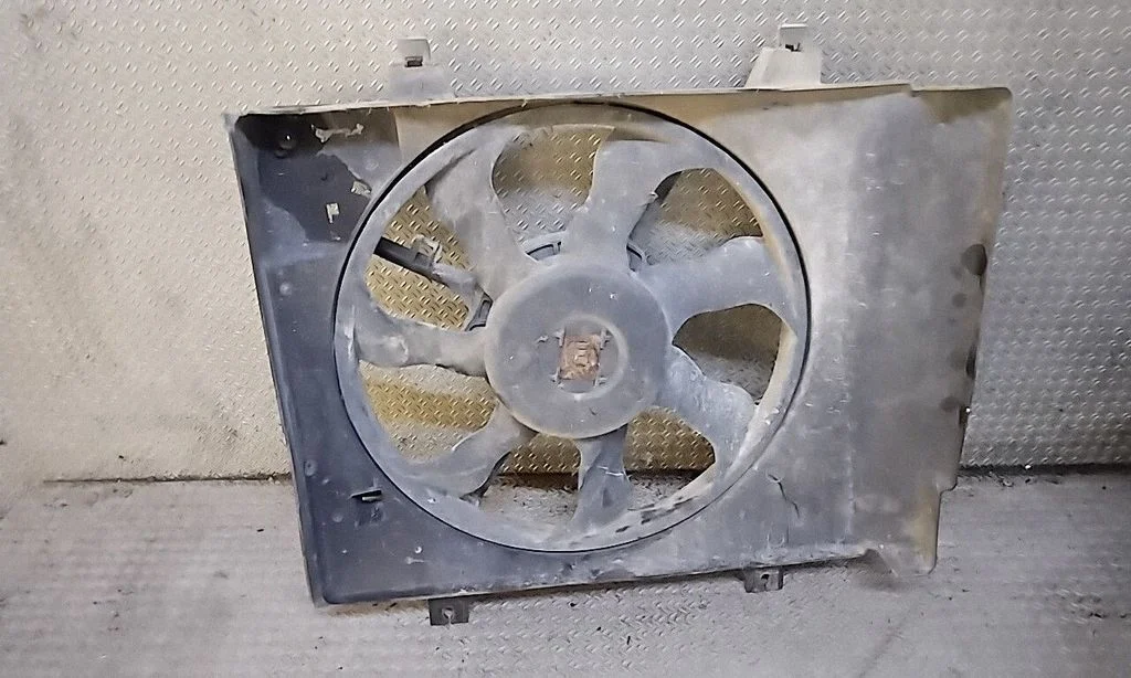 Electric radiator cooling fan
