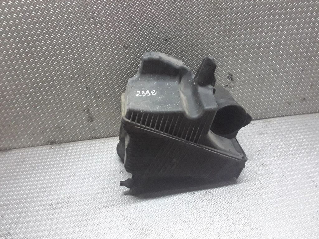 Air filter box