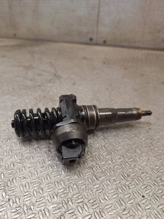 Fuel injector 0414720312