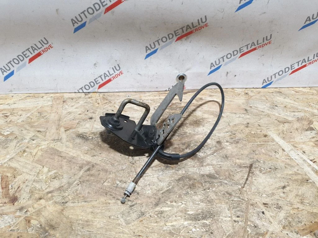 Engine bonnet/hood lock/catch – BMW 5 Series F10 F11 (2009-2016)
