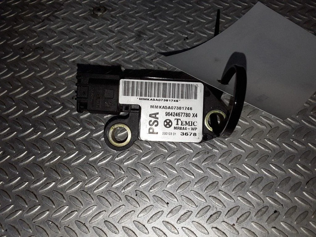 Drošības spilvenu trieciena sensors 9642467780