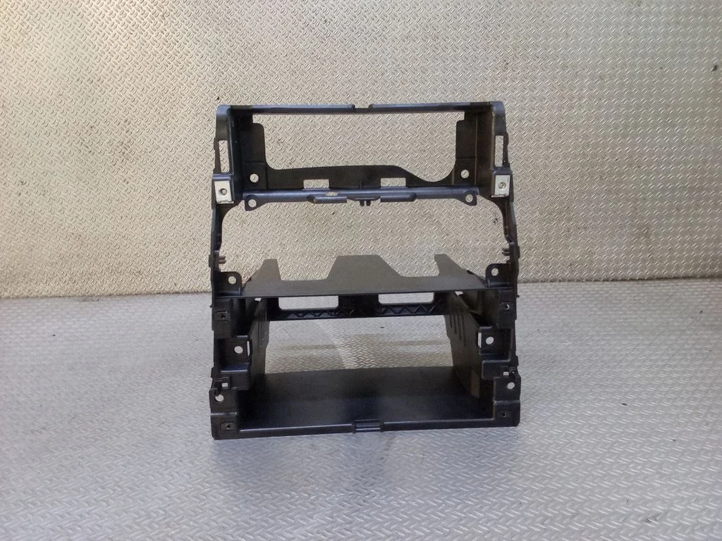 Radio/GPS head unit trim – Ford S-MAX (2006-2015)