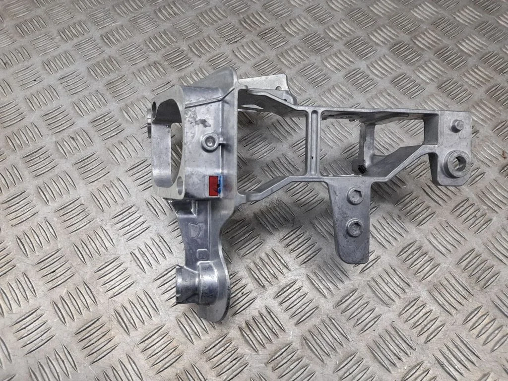 Piduripedaali klamber 4M1723117B