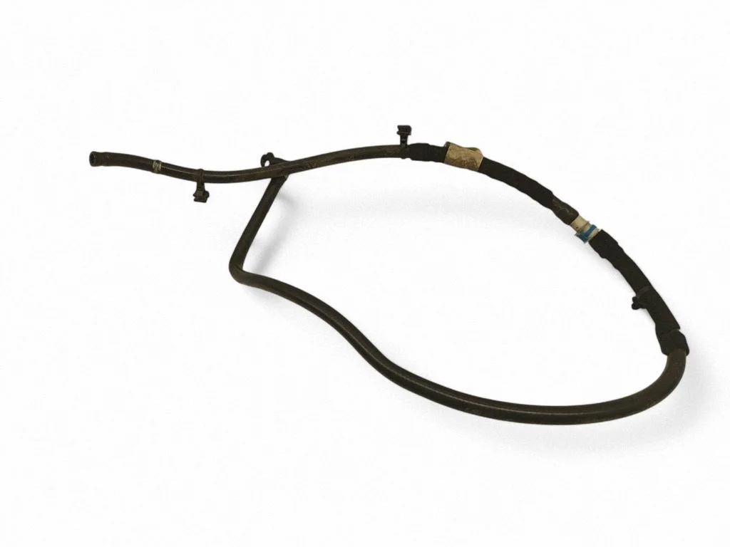 Headlight washer hose/pipe