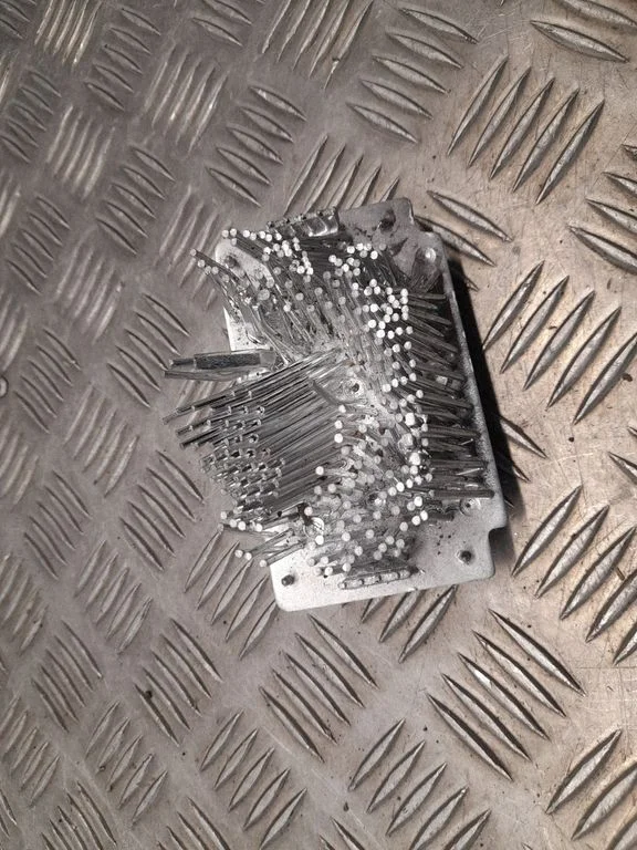 Headlight part – front