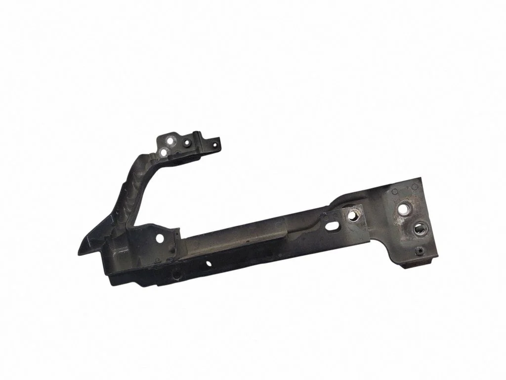 Esitule kinnitusklamber 3210050