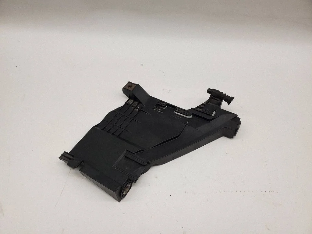 Headlight/headlamp mounting bracket – Audi A5 Sportback 8TA (2009-2016)