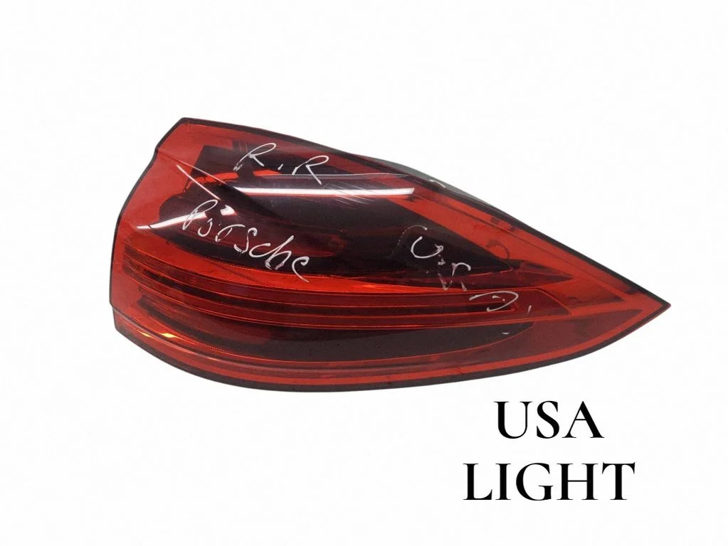 Rear/tail lights 7P5945208R