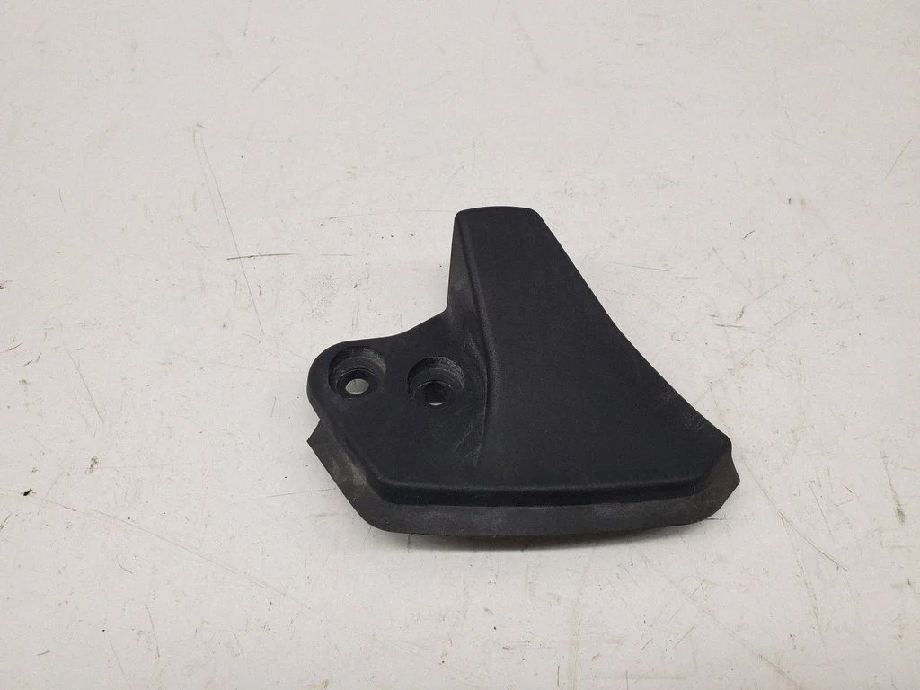 Część lampy tylnej LB5BS404B05BB