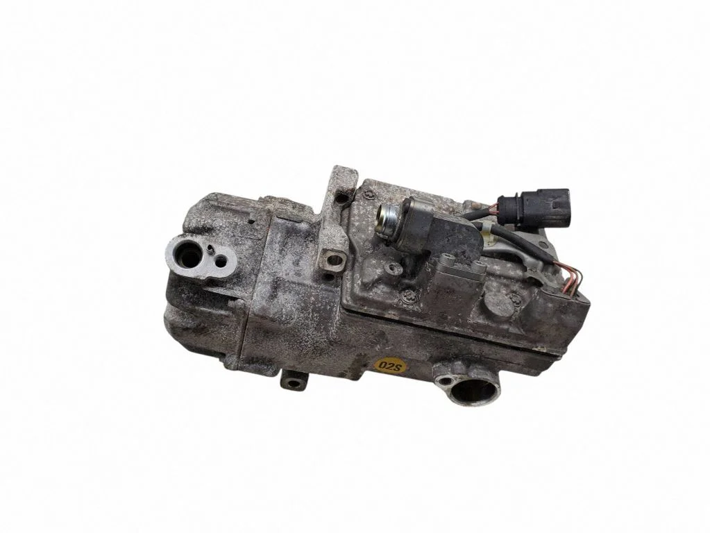 Sprężarka klimatyzacji 8R0260797C