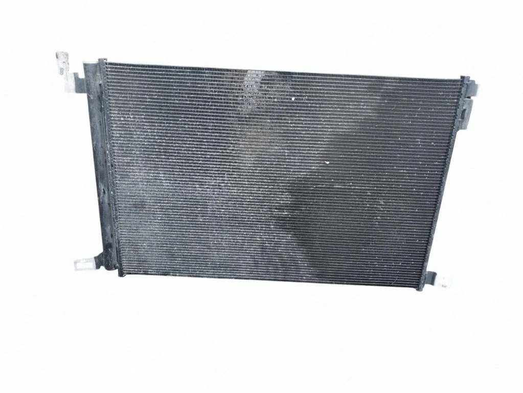 Kliimaseadme jahutusradiaator (kondensaator) – Audi Q7 4M (2015-)
