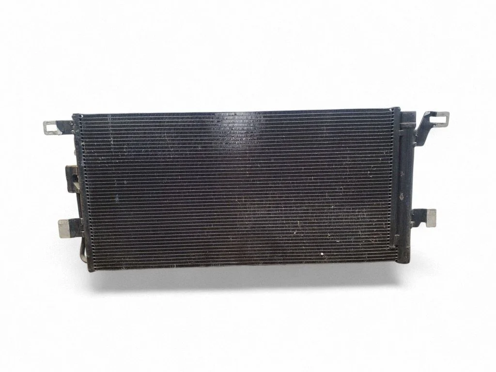 Kliimaseadme jahutusradiaator (kondensaator) – Audi Q5 SQ5 FY (2017-2025)
