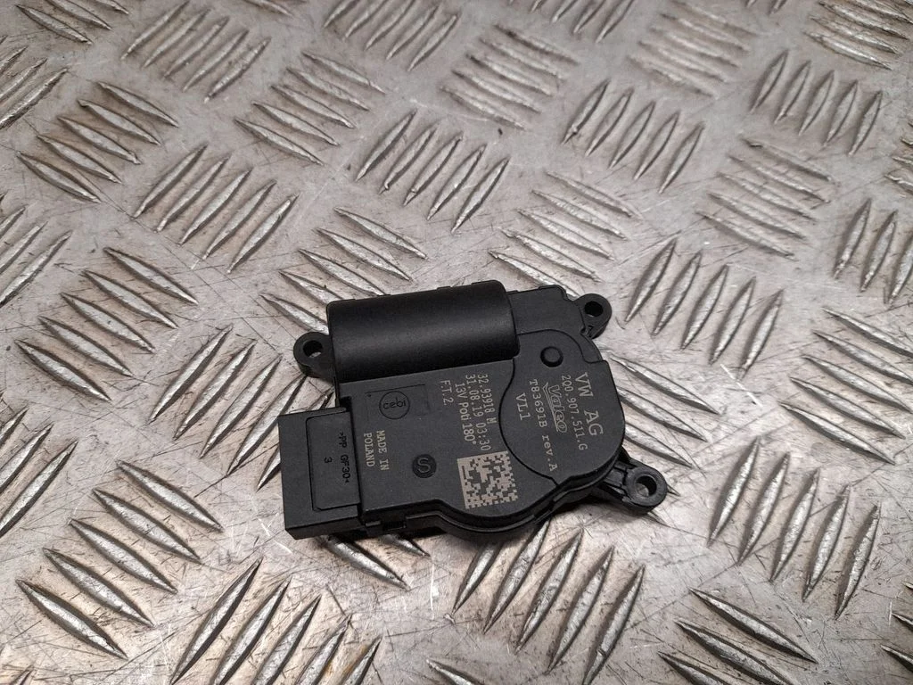 Gaisa aizvara motoriņš/aktuators 2Q0907511G