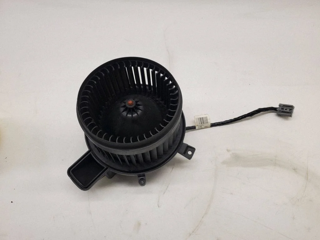 Krāsniņas ventilators/pūtējs AY2727006361