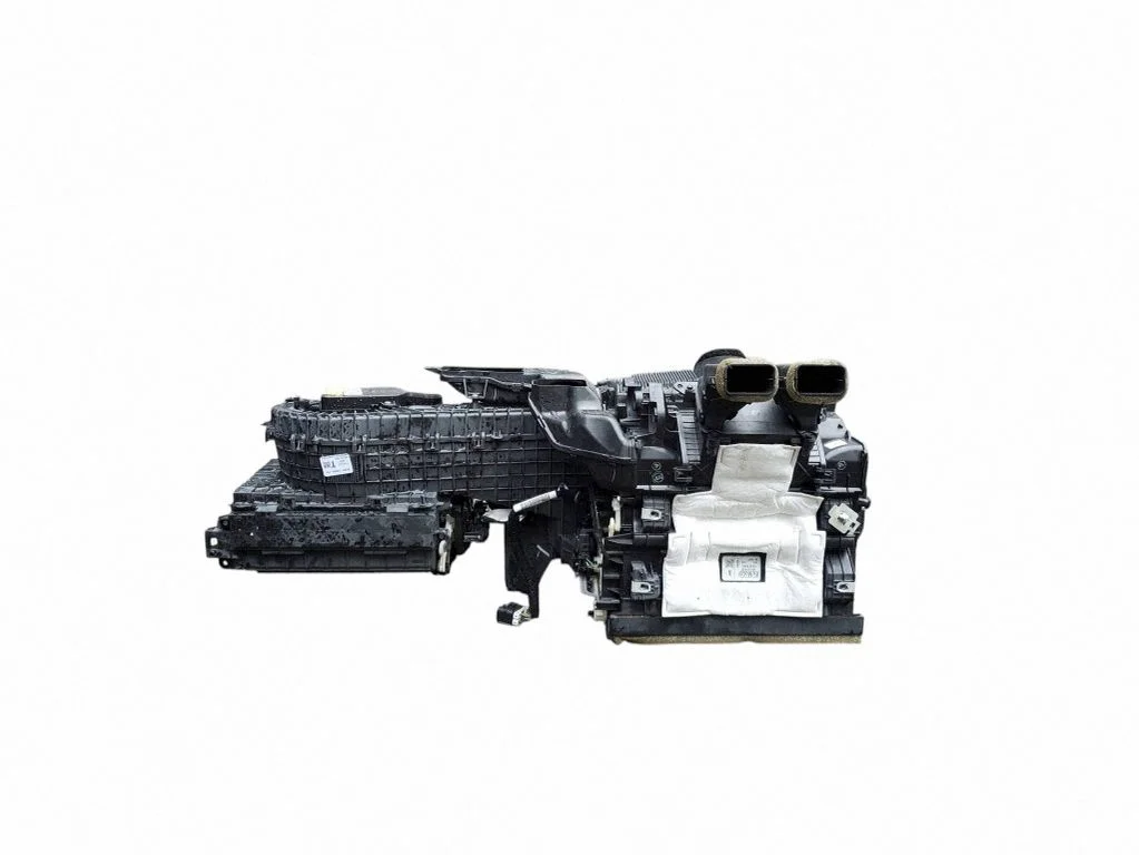 Interior heater climate box assembly L1MH19740ND