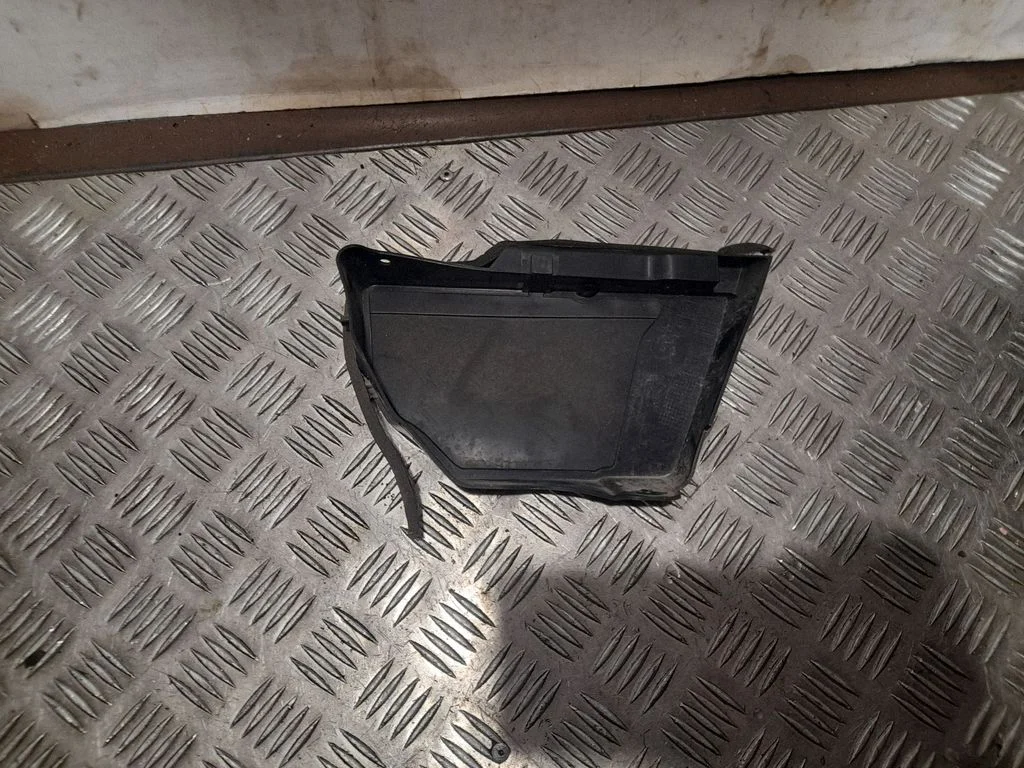Salona klimata mezgla plastmasas korpuss 23348431RH