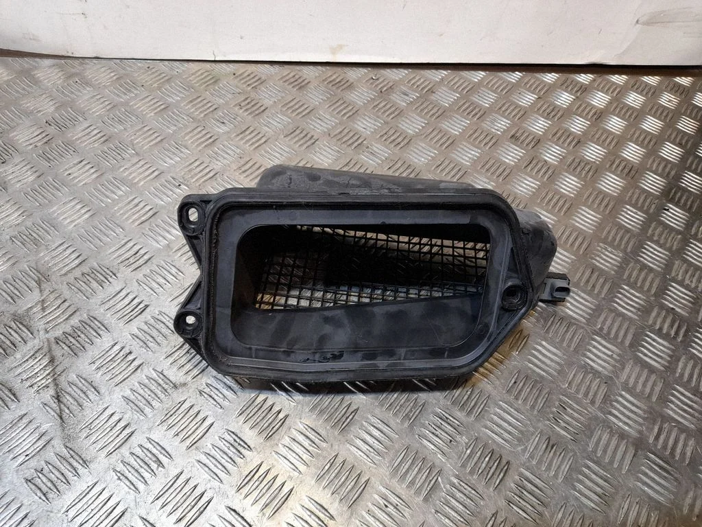 Interior heater climate box assembly housing 8K1819904