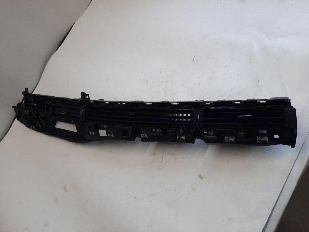 Interior heater climate box assembly housing 8W1820902E