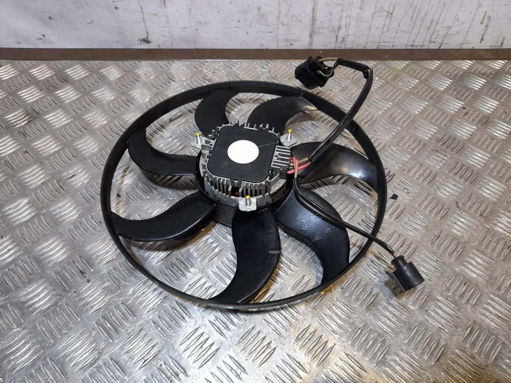 Radiator cooling fan shroud 1KM959455C