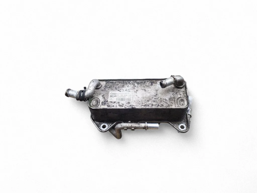 Ātrumkārbas eļļas radiators 8U0317021A