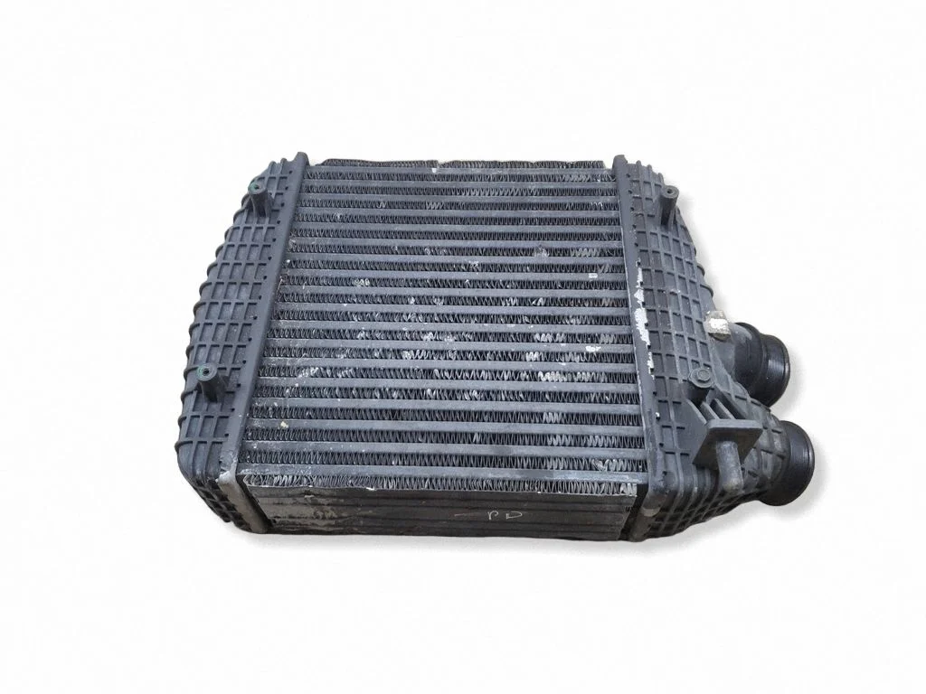 Starpdzesētāja (interkūlera) radiators – Maserati Ghibli (2013-)