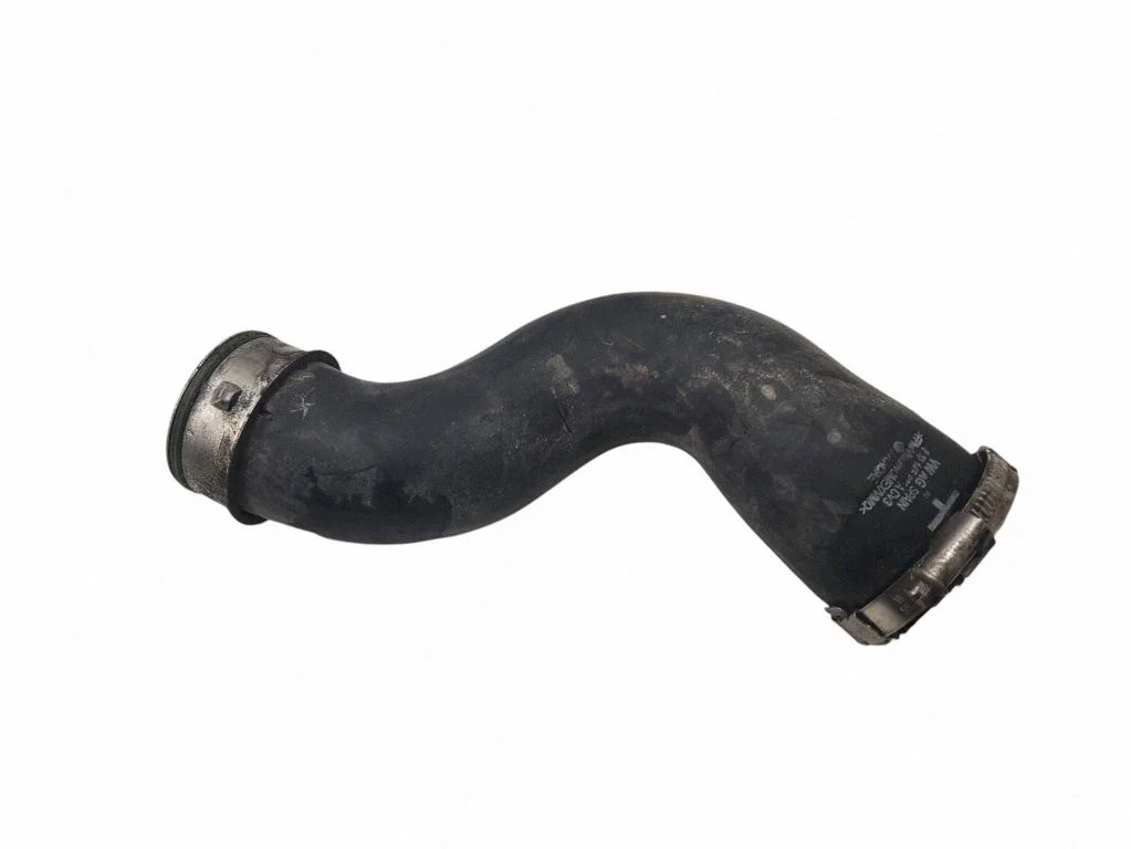 Wąż / rura intercoolera 8J0145832A