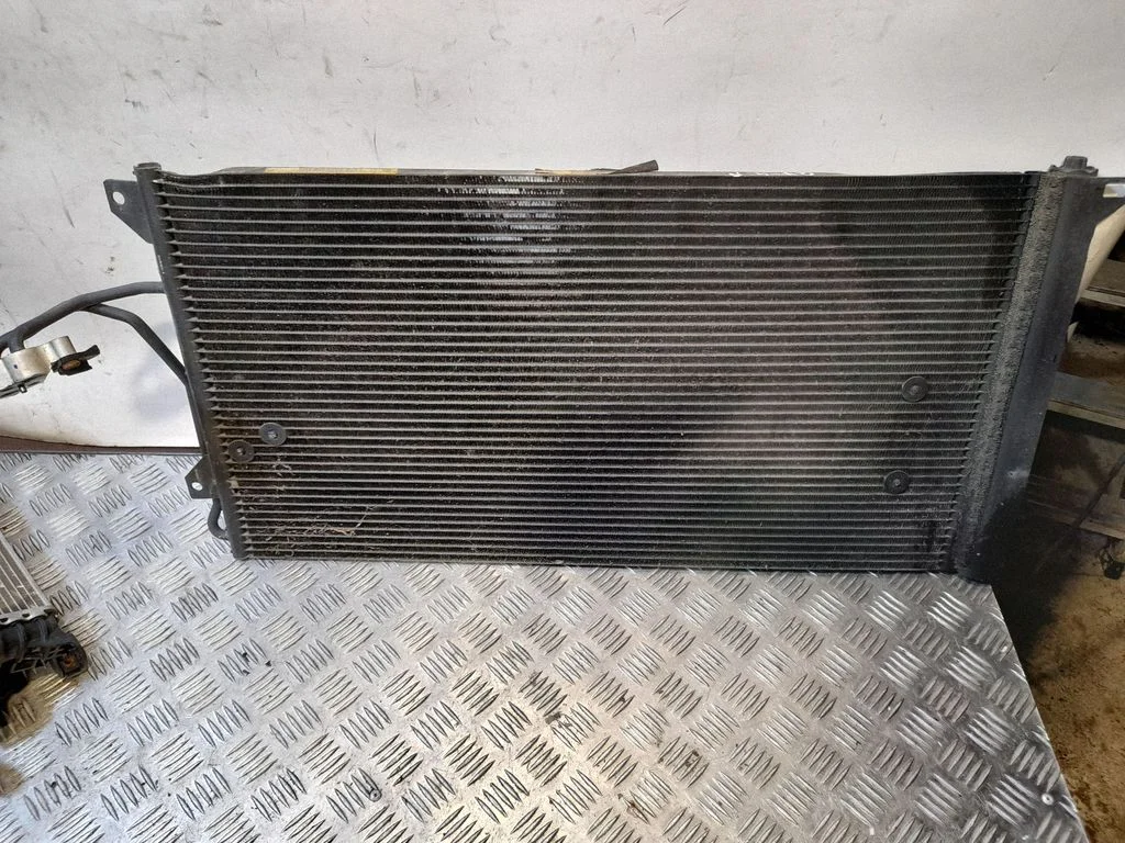 Air conditioning (A/C) fan (condenser) – Audi Q7 4L (2005-2015)