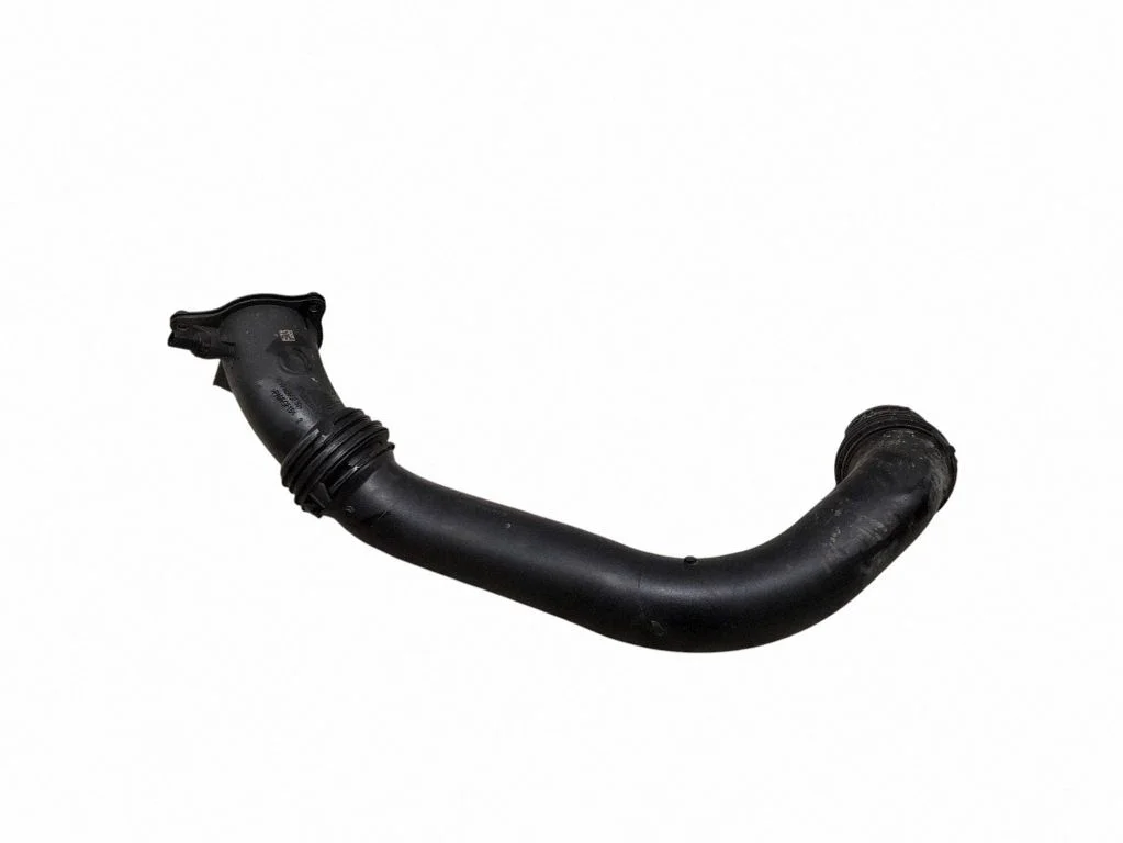 Wąż / rura intercoolera 8601683