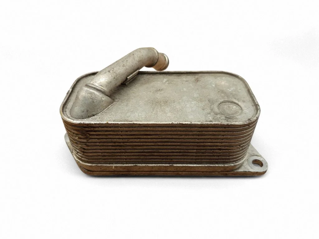 Engine oil radiator 7525333