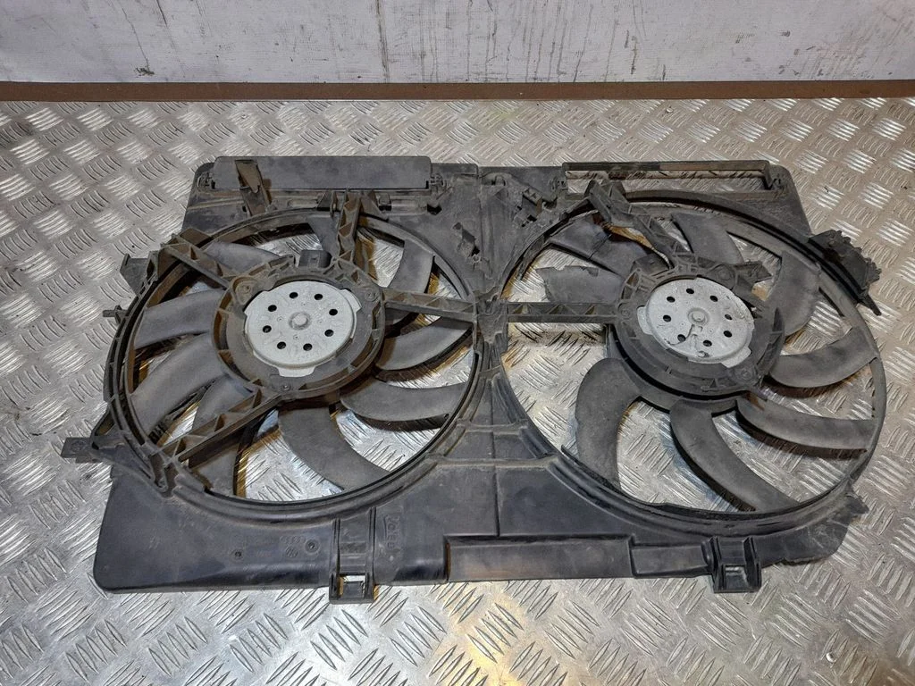 Ventilatoru komplekts 8K0121003AD