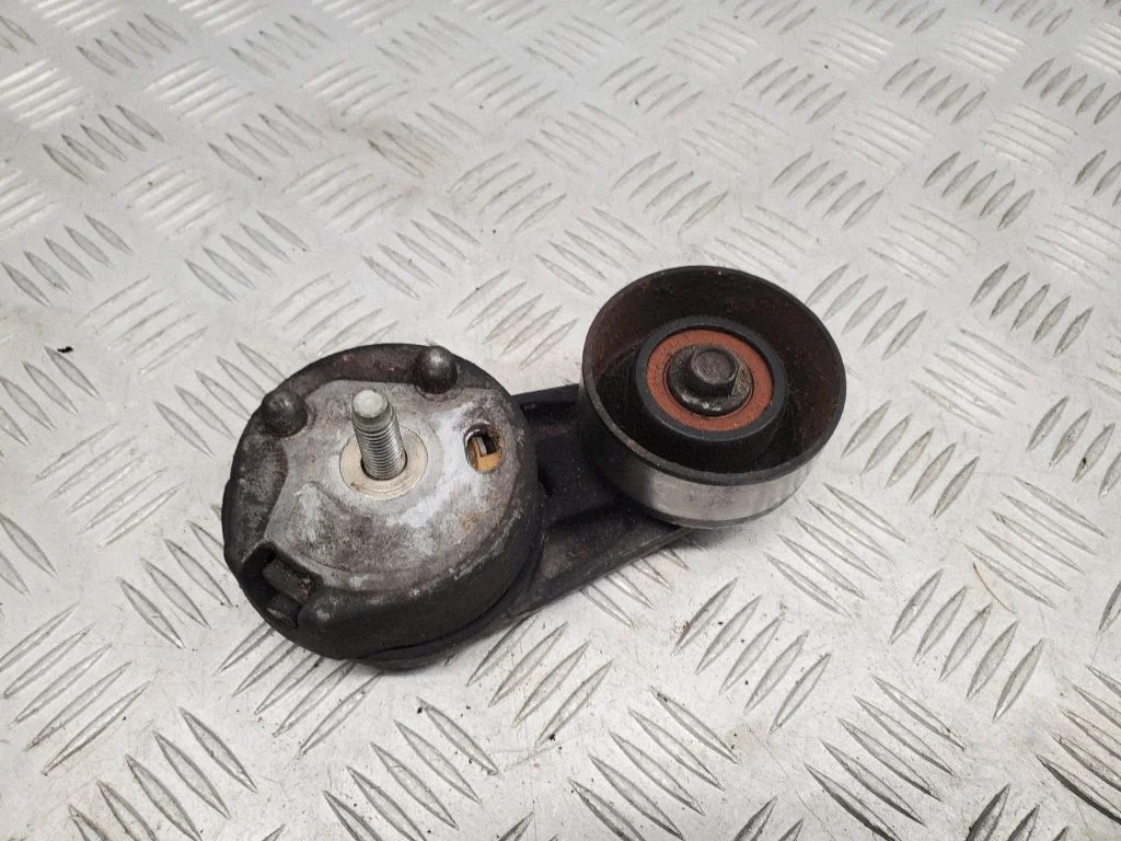 Napinacz paska D9X23CB