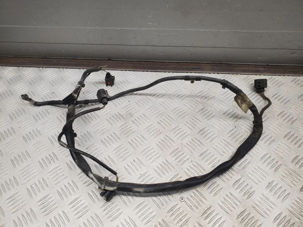 Wires (generator/alternator) – Audi RS Q3 (2013-2018)