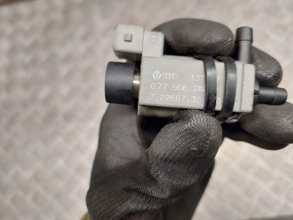 Solenoidklapp 077906283D