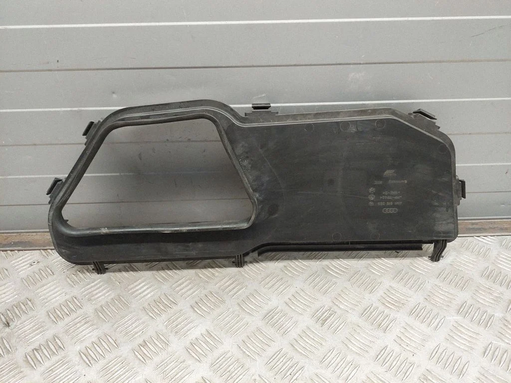 Gaisa filtra korpusa vāks 4M1815389