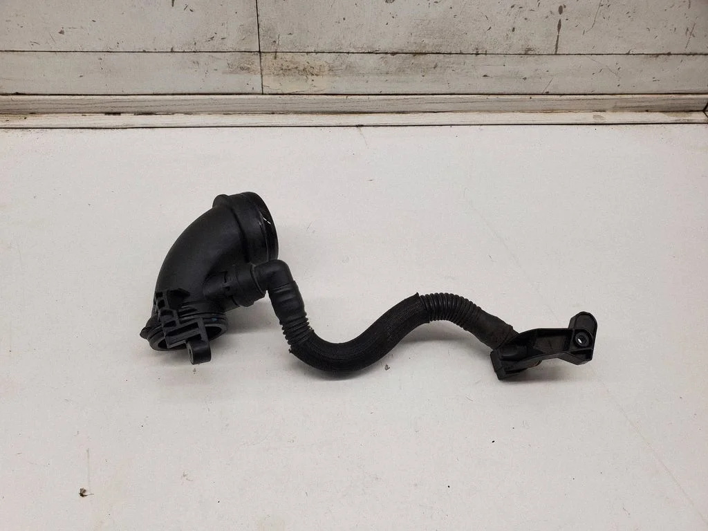 Gaisa caurule uz turbīnu 5Q0129635L