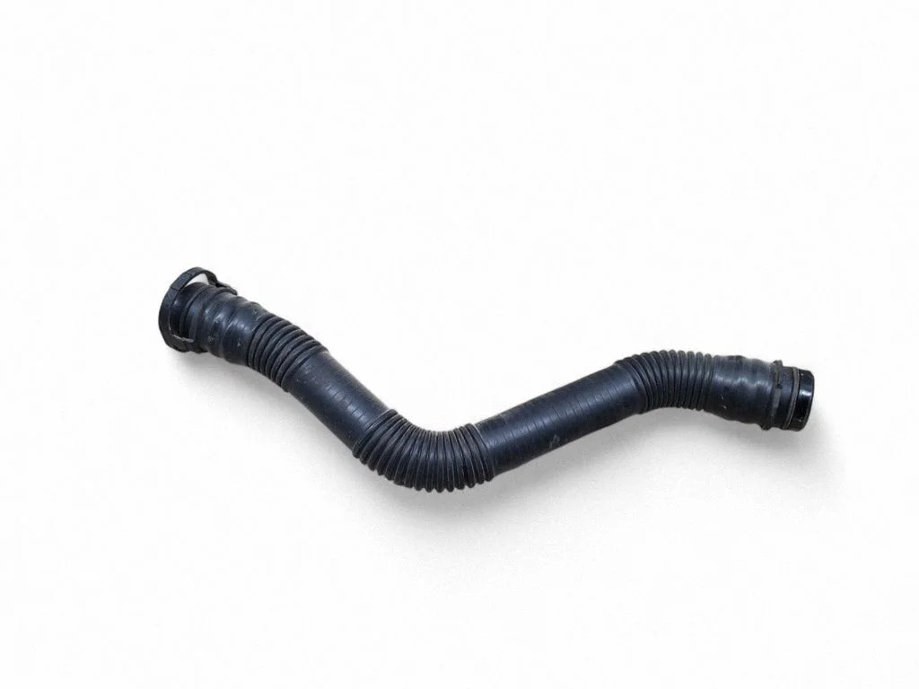 Kartera ventilācijas šļūtene 4M0133889F
