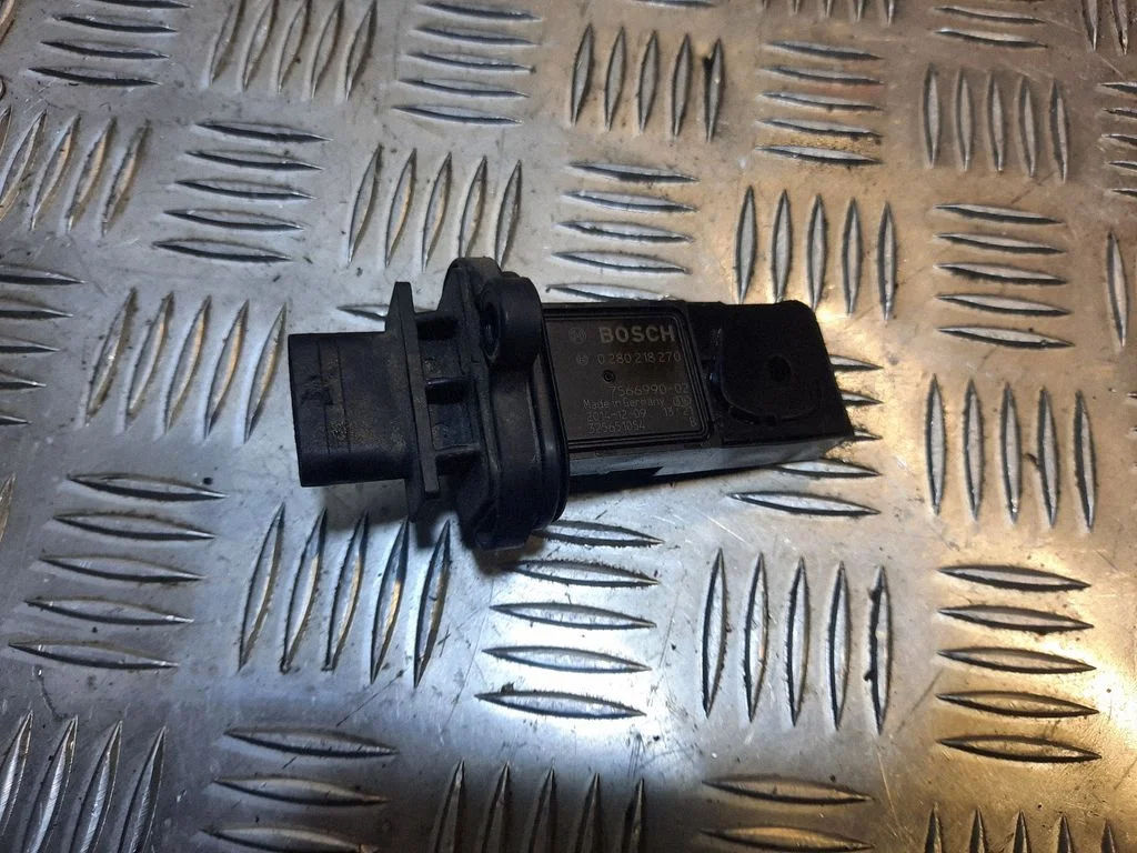 Mass air flow meter – BMW 7 Series F01 F02 F03 F04 (2008-2016)