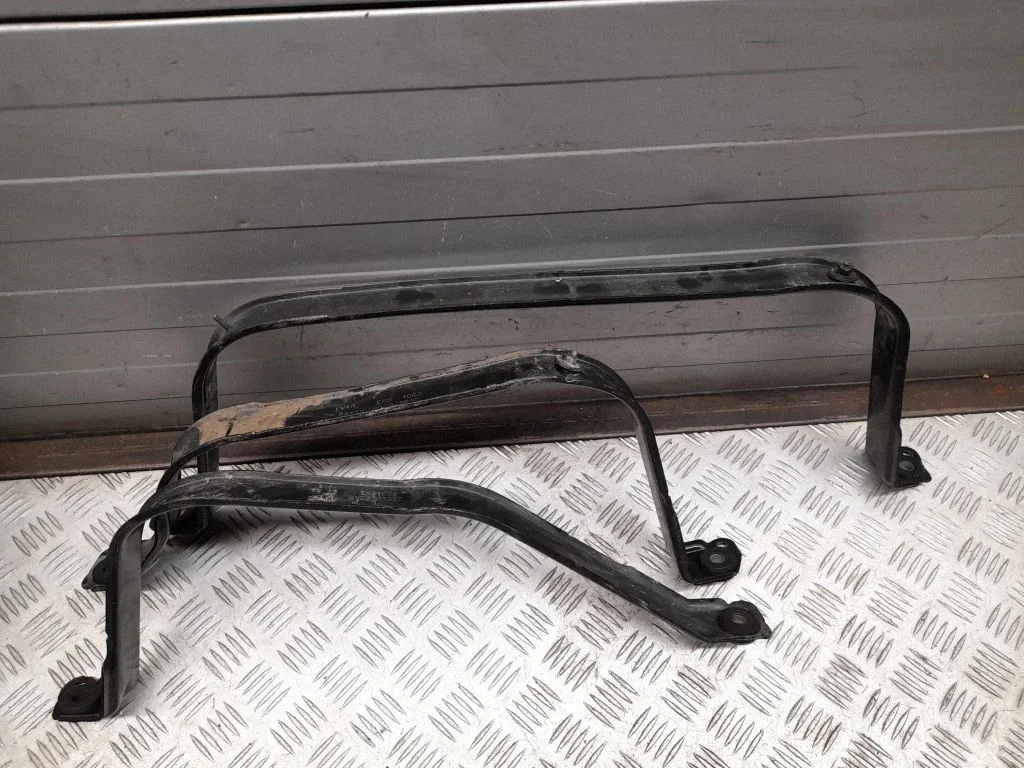 Fuel tank mounting bracket – Audi Q7 4M (2015-)